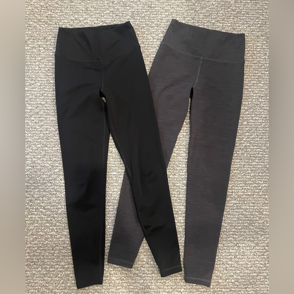 Set of Womens American Eagle Leggings